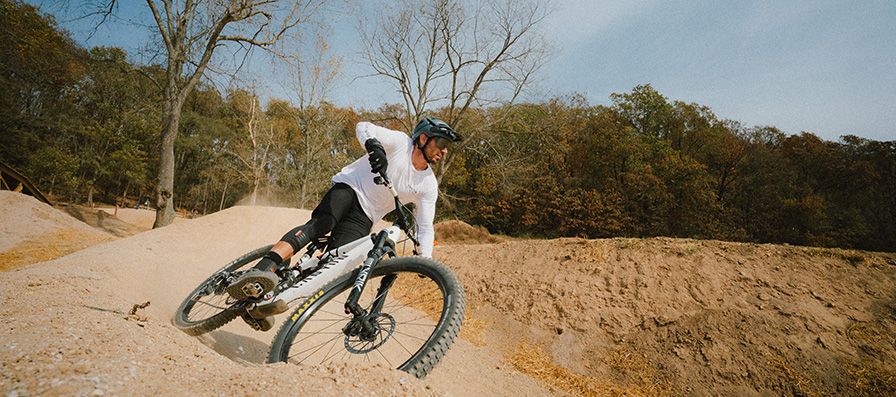 Mountain biker, Braydon Bringhurst, wearing the Forefront 3 Helmet